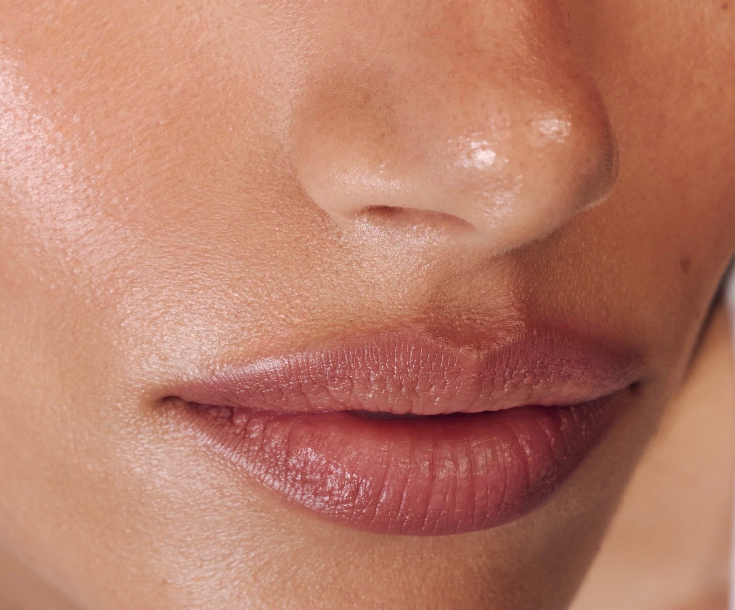 [ULSBC] [READY STOCK MY] Rhode Peptide Lip Shape in Lift